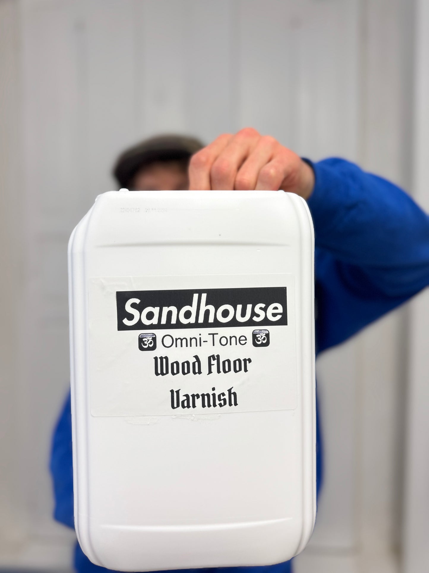 #Sandhouse OmniTone™ Varnish – Extra Pale