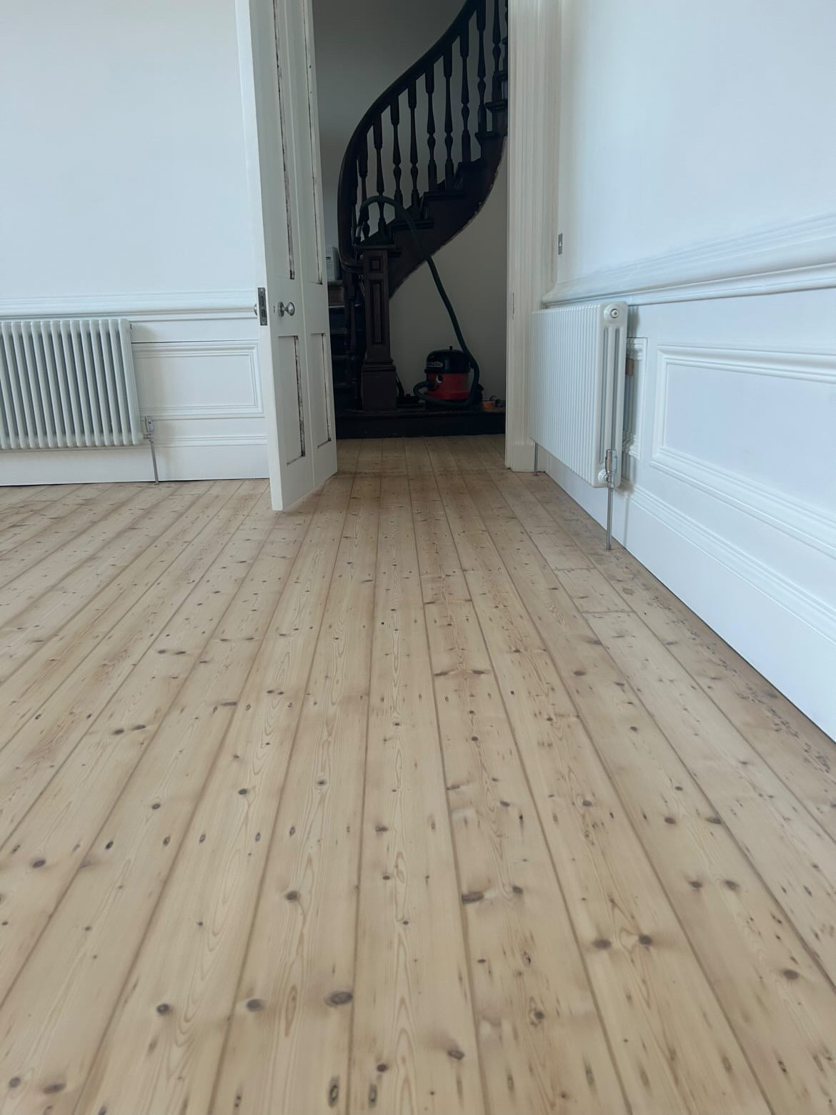 #Sandhouse OmniTone™ Bare Naked Varnish (Raw Wood Look)
