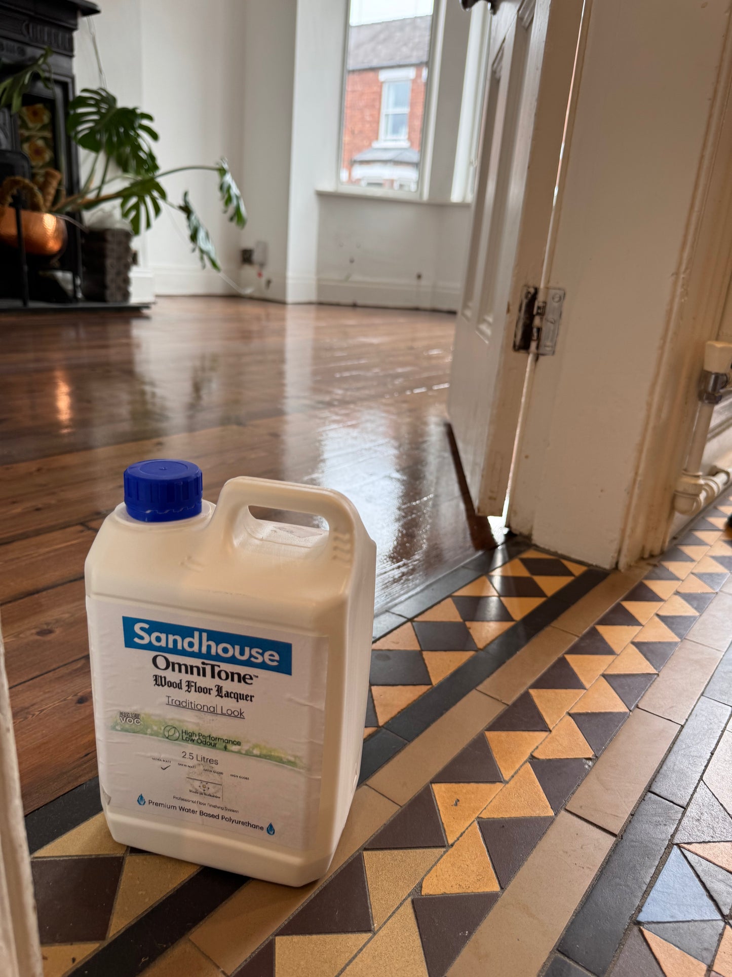 #Sandhouse OmniTone™ Traditional Floor Varnish/Lacquer (warmer tone)
